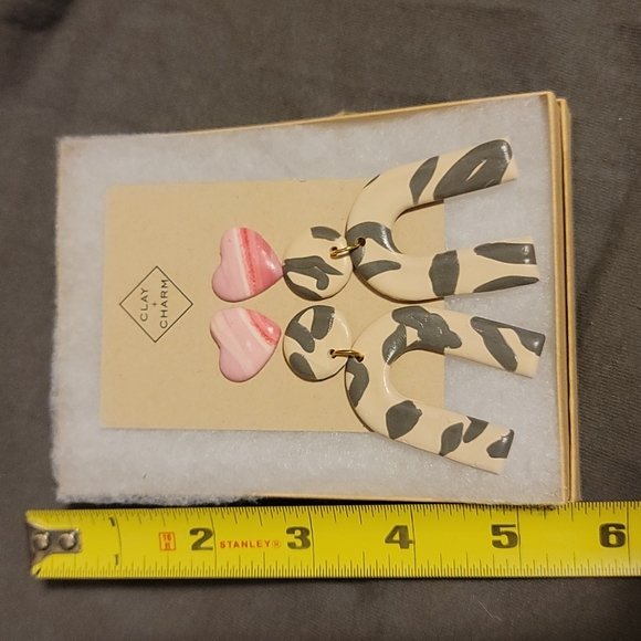 Two Pairs of New Earrings Set - Picture 2 of 5